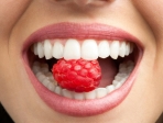 Ποιες τροφές ωφελούν τα δόντια;