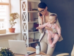 Εργαζόμενη μητέρα: 5 τρόποι για να αντιμετωπίσεις κάθε ενοχή